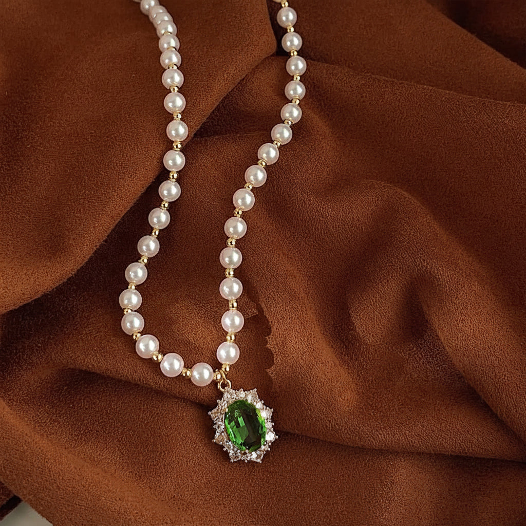 Glass Pearl High-End Inlaid Zircon Necklace