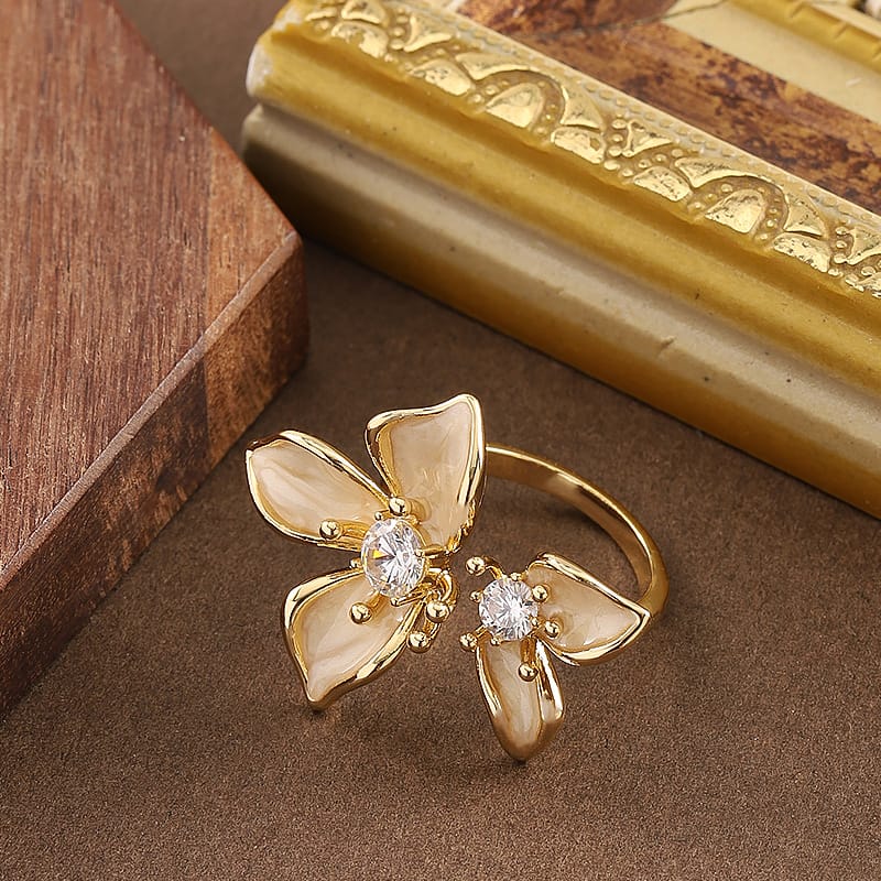 Glass Opal Clavicle Chain 14k gold plated with Enamel Drip-glazed Three Dimensional Petal Adjustable Ring SET