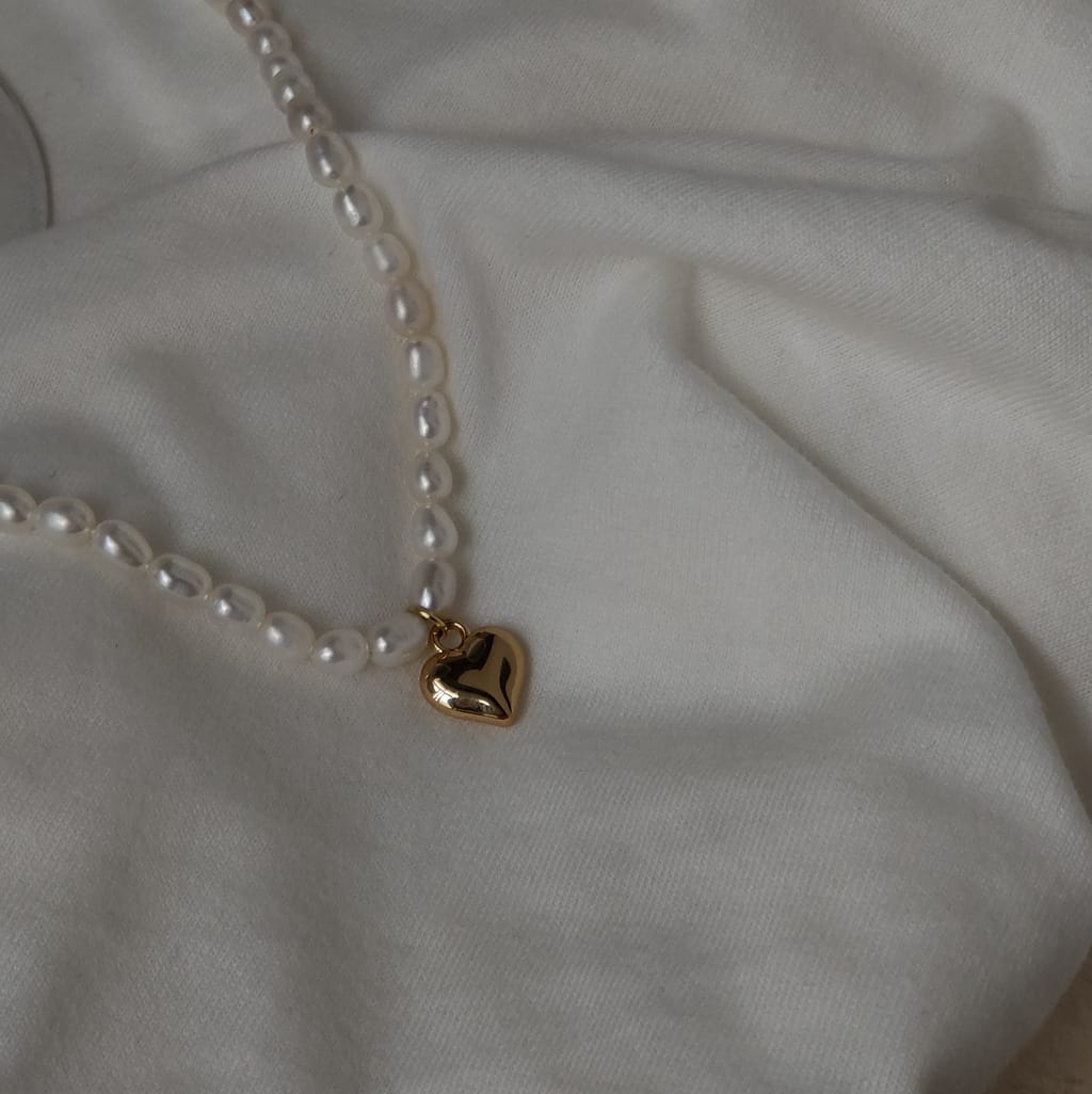 The Amour de Perle Set - Freshwater pearl and gold plated pendant with earrings