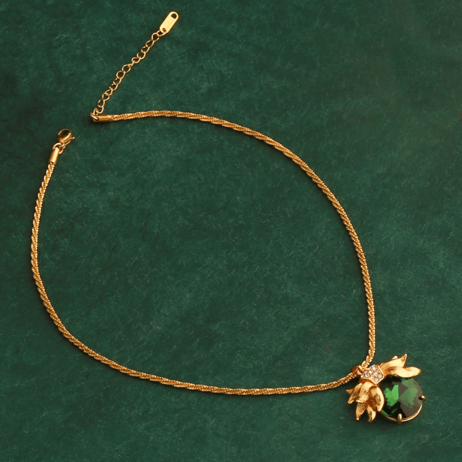 Enchanted Forest Leaf Pendant & Earrings Set